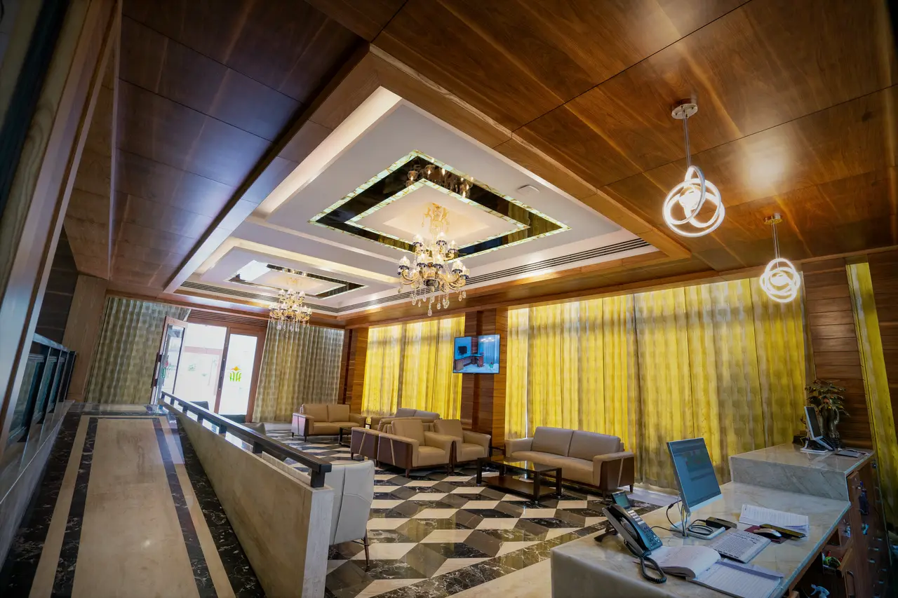The reception desk at Hotel Hills Hosur